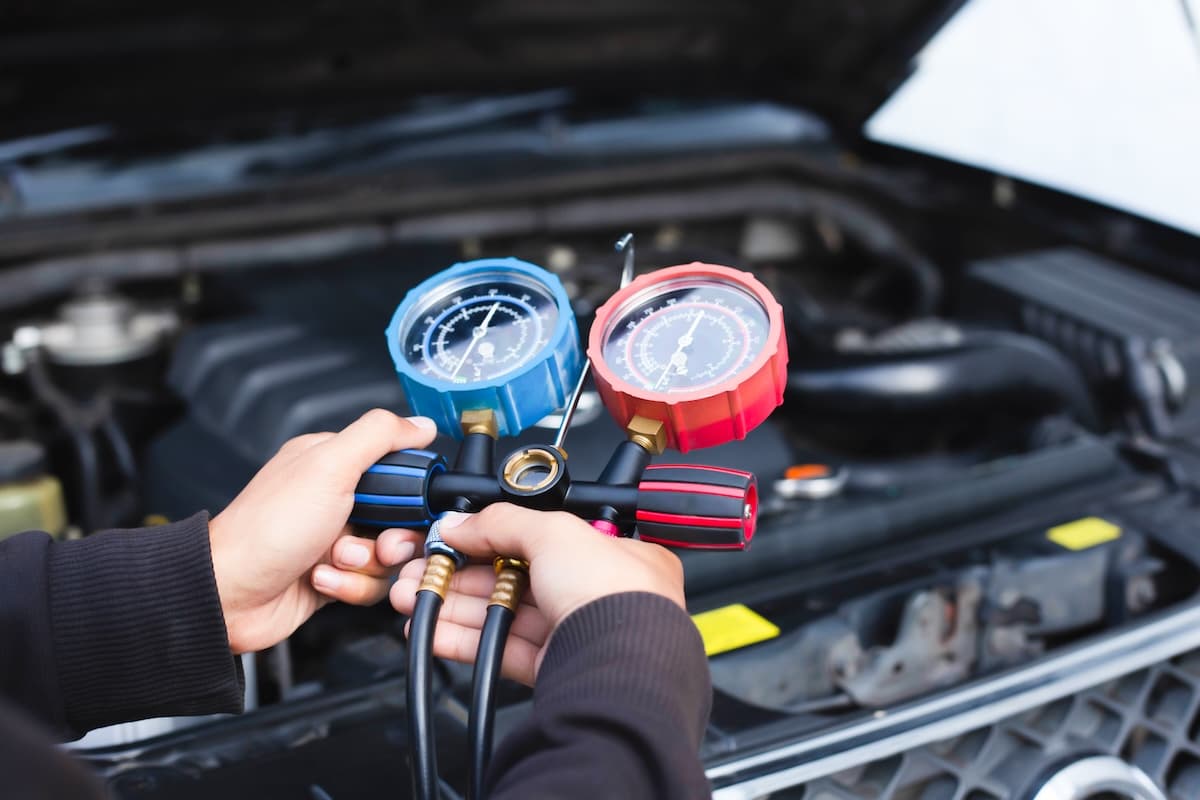 Car AC gas charging service in Ras Al Khor, Dubai